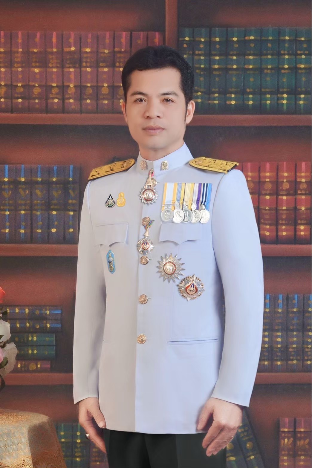 นายสันติ พันธุ์ชัย